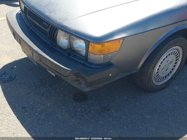 1983 SAAB 900 YS3AT34S4D1029793 Photo 5