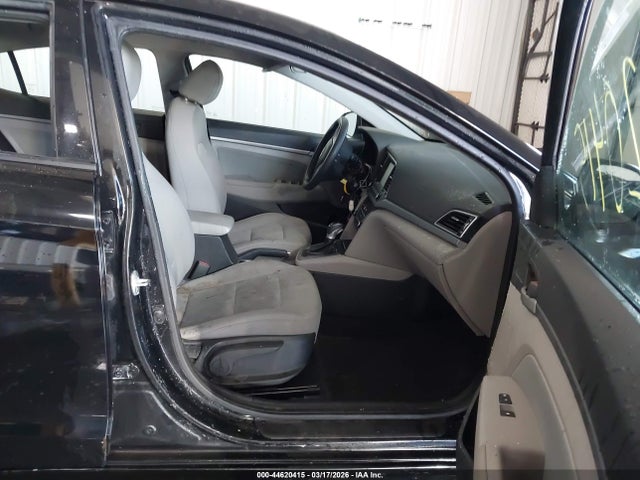 Продажа на аукционе авто 2018 Hyundai Elantra Sel, vin: 5NPD84LF0JH216646, номер лота: 44620415