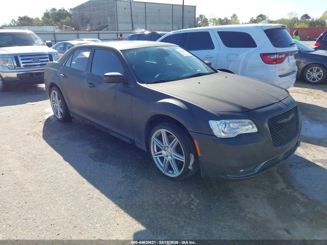 2015 CHRYSLER 300 2C3CCARG8FH873028