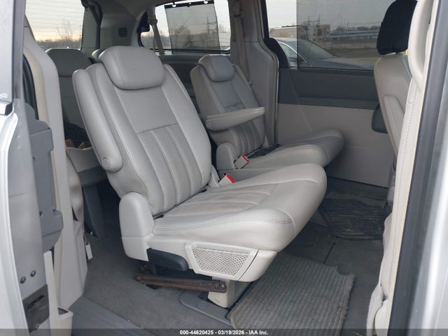Продажа на аукционе авто 2009 Chrysler Town & Country Touring, vin: 2A8HR54149R631161, номер лота: 44620425