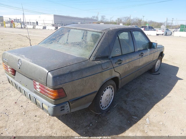 1985 Mercedes-benz 190 E 2.3 მანქანა იყიდება აუქციონზე, vin: WDBDA24C7FF090220, აუქციონის ნომერი: 44620427