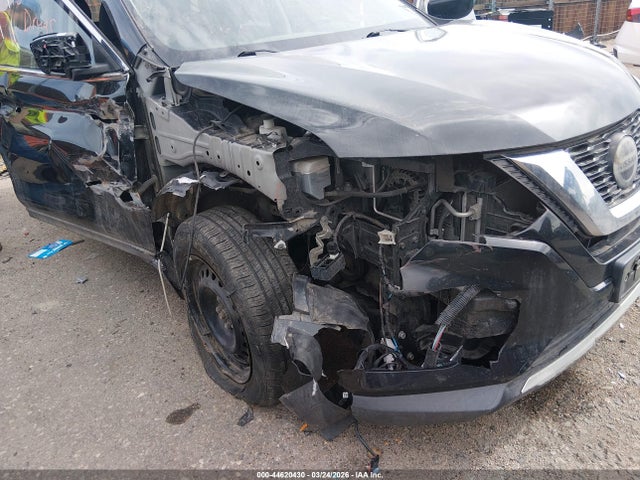 44620430 :رقم المزاد ، KNMAT2MV2JP511098 vin ، 2018 Nissan Rogue S مزاد بيع