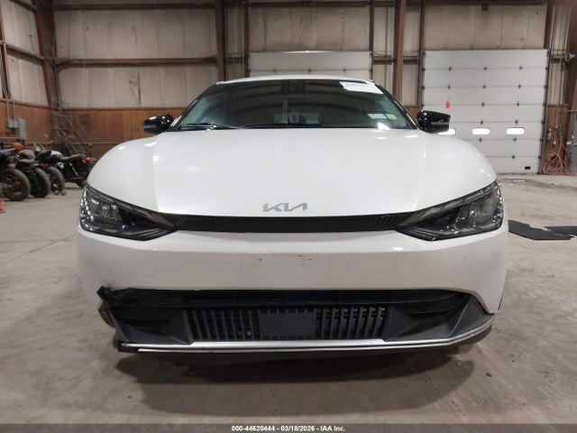 KIA Ev6 Light Long Range 2024 KNDC3DLC7R5210032 Image 12