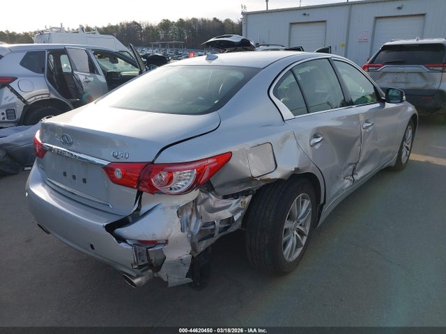 44620450 :رقم المزاد ، JN1BV7AR6FM408944 vin ، 2015 Infiniti Q50 Premium مزاد بيع