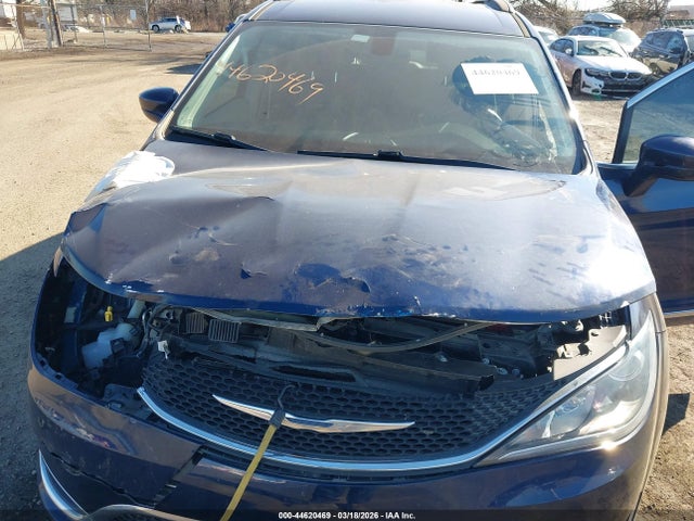 Aukcja sprzedaży 2017 Chrysler Pacifica Touring-l, vin: 2C4RC1BG0HR588093, numer aukcji: 44620469