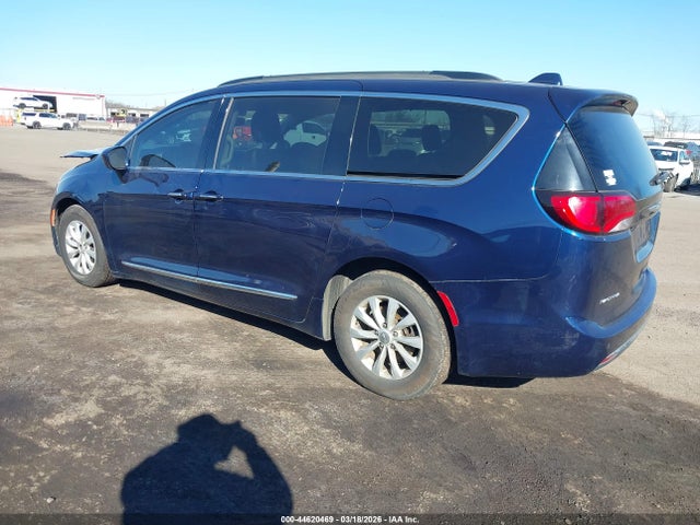 Aukcja sprzedaży 2017 Chrysler Pacifica Touring-l, vin: 2C4RC1BG0HR588093, numer aukcji: 44620469