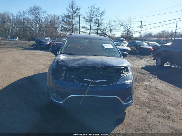 Aukcja sprzedaży 2017 Chrysler Pacifica Touring-l, vin: 2C4RC1BG0HR588093, numer aukcji: 44620469