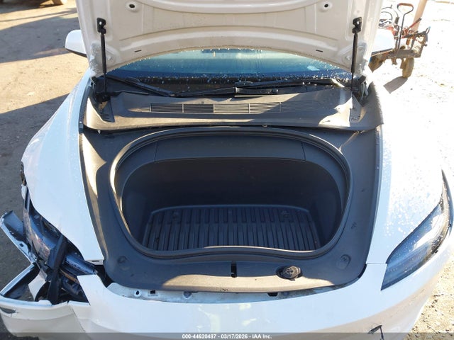 2024 Tesla Model 3 Long Range Dual Motor All-wheel Drive მანქანა იყიდება აუქციონზე, vin: 5YJ3E1EB9RF814578, აუქციონის ნომერი: 44620487