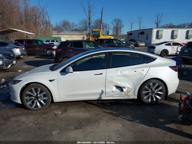 2024 Tesla Model 3 Long Range Dual Motor All-wheel Drive მანქანა იყიდება აუქციონზე, vin: 5YJ3E1EB9RF814578, აუქციონის ნომერი: 44620487