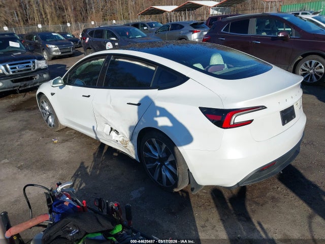 2024 Tesla Model 3 Long Range Dual Motor All-wheel Drive მანქანა იყიდება აუქციონზე, vin: 5YJ3E1EB9RF814578, აუქციონის ნომერი: 44620487