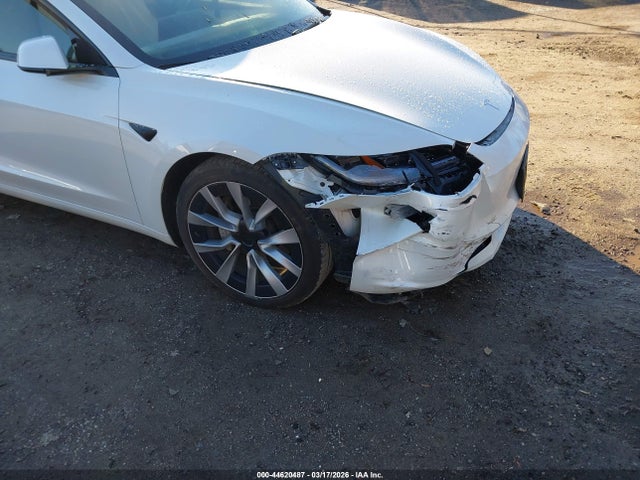 2024 Tesla Model 3 Long Range Dual Motor All-wheel Drive მანქანა იყიდება აუქციონზე, vin: 5YJ3E1EB9RF814578, აუქციონის ნომერი: 44620487