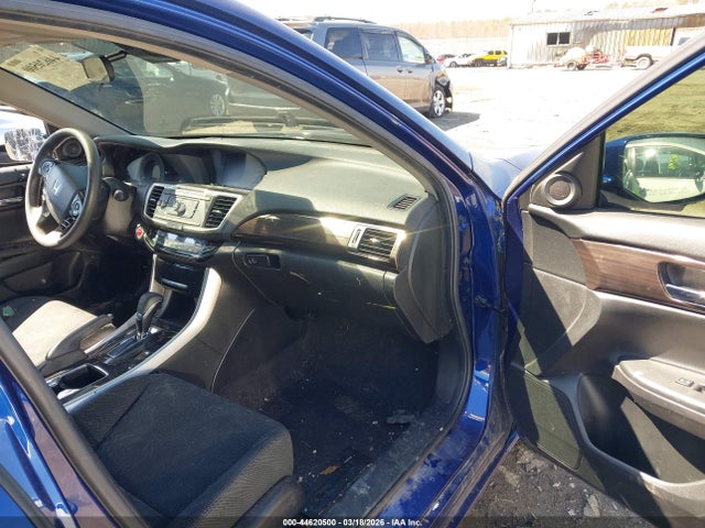 44620500 :رقم المزاد ، JHMCR6F31HC020676 vin ، 2017 Honda Accord Hybrid مزاد بيع
