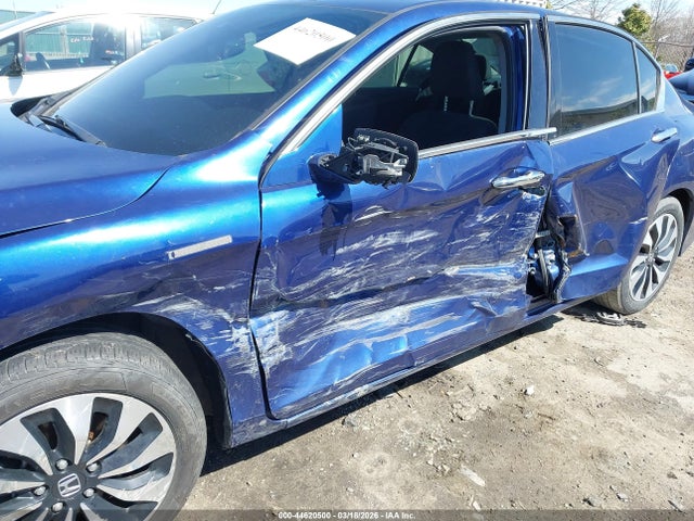 44620500 :رقم المزاد ، JHMCR6F31HC020676 vin ، 2017 Honda Accord Hybrid مزاد بيع