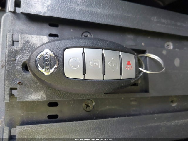 44620509 :رقم المزاد ، 3N1CP5CU3JL536713 vin ، 2018 Nissan Kicks Sv مزاد بيع