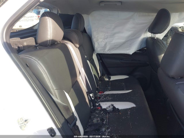 44620509 :رقم المزاد ، 3N1CP5CU3JL536713 vin ، 2018 Nissan Kicks Sv مزاد بيع