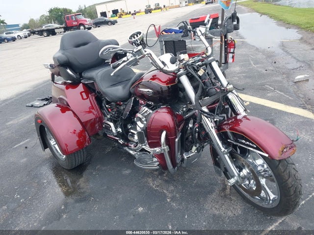 2014 HARLEY-DAVIDSON FLHTCUTG 1HD1MAL11EB855139