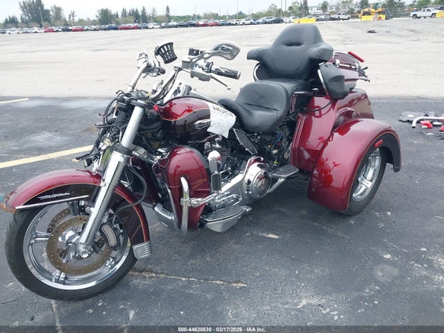 2014 HARLEY-DAVIDSON FLHTCUTG 1HD1MAL11EB855139 Photo 1