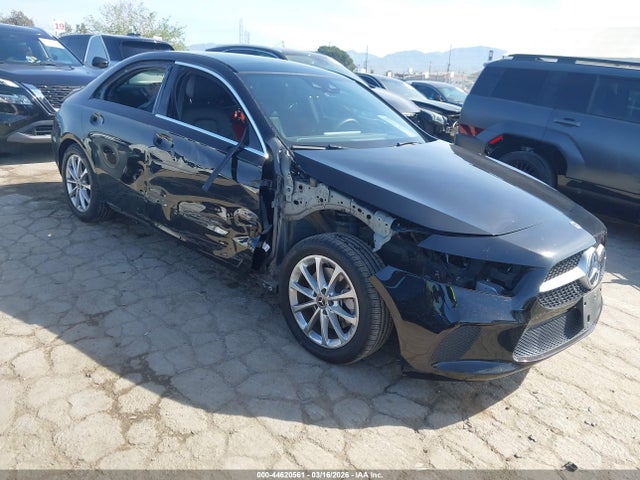 2019 MERCEDES-BENZ A 220 WDD3G4EB9KW001387