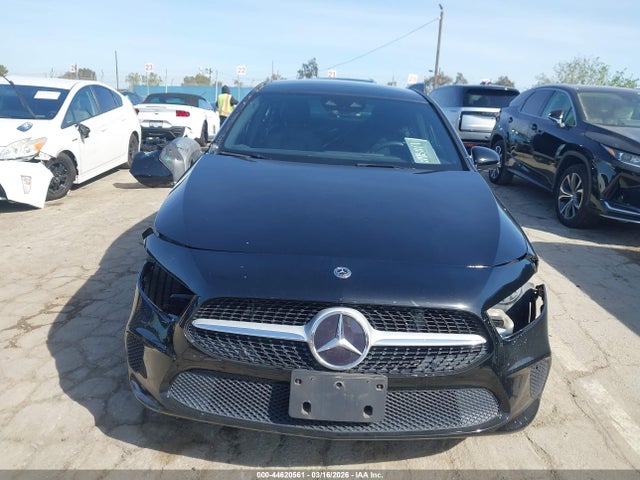2019 Mercedes-benz A 220 მანქანა იყიდება აუქციონზე, vin: WDD3G4EB9KW001387, აუქციონის ნომერი: 44620561