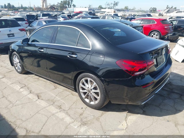 2019 MERCEDES-BENZ A 220 WDD3G4EB9KW001387 Photo 2