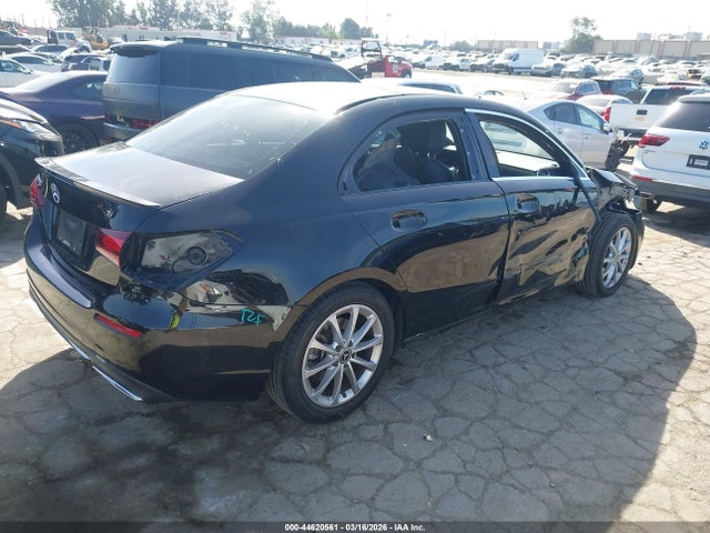 2019 MERCEDES-BENZ A 220 WDD3G4EB9KW001387 Photo 3