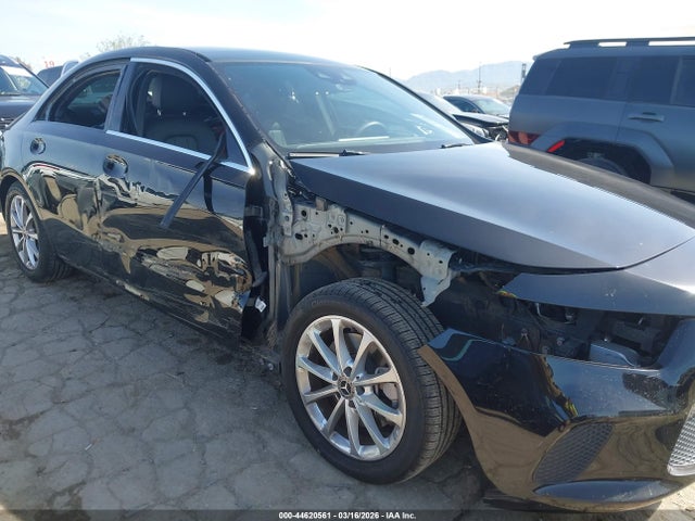 2019 MERCEDES-BENZ A 220 WDD3G4EB9KW001387 Photo 5