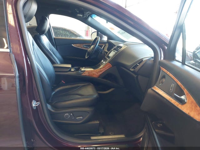 2020 LINCOLN NAUTILUS 2LMPJ8K97LBL07013 Photo 4