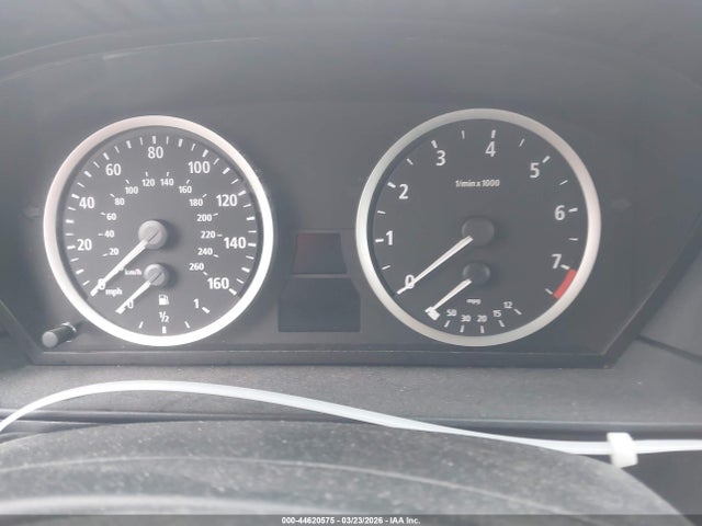 Продажа на аукционе авто 2007 Bmw 525xi, vin: WBANF33517CS41827, номер лота: 44620575
