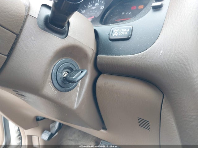2002 Acura Mdx მანქანა იყიდება აუქციონზე, vin: 2HNYD18272H533412, აუქციონის ნომერი: 44620595