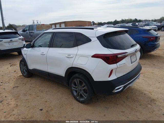 44620598 :رقم المزاد ، KNDEUCAA7M7176298 vin ، 2021 Kia Seltos S مزاد بيع