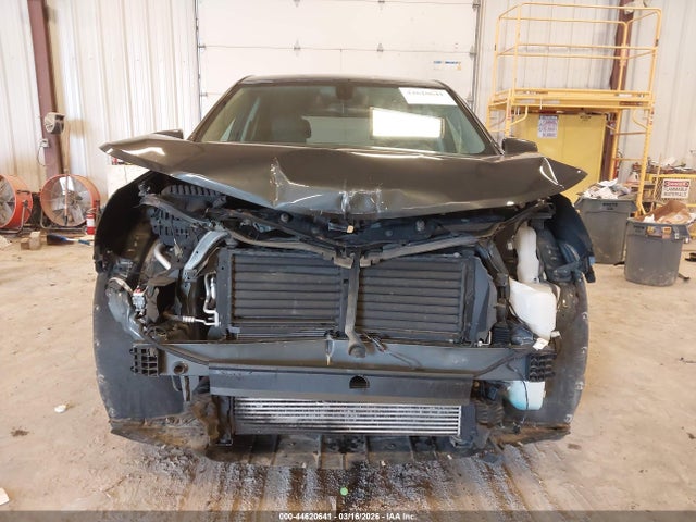 Продажа на аукционе авто 2019 Chevrolet Equinox Lt, vin: 2GNAXKEV9K6232811, номер лота: 44620641