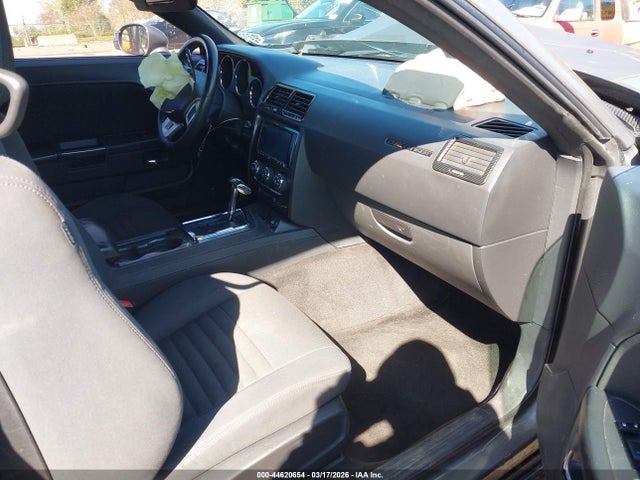 Продажа на аукционе авто 2012 Dodge Challenger Sxt, vin: 2C3CDYAGXCH186811, номер лота: 44620654