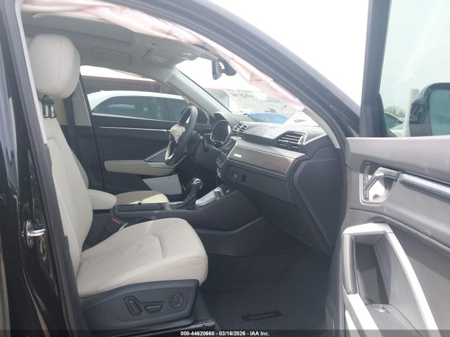 Aukcja sprzedaży 2025 Audi Q3 Premium 45 Tfsi S Line Quattro Tiptronic, vin: WA1EECF31S1025717, numer aukcji: 44620660