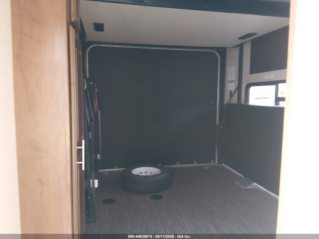 Продажа на аукционе авто 2015 Jayco Octane 273, vin: 1UJBJSBP3F1V30056, номер лота: 44620675