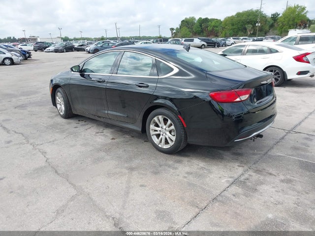 44620676 :رقم المزاد ، 1C3CCCAB2FN748593 vin ، 2015 Chrysler 200 Limited مزاد بيع