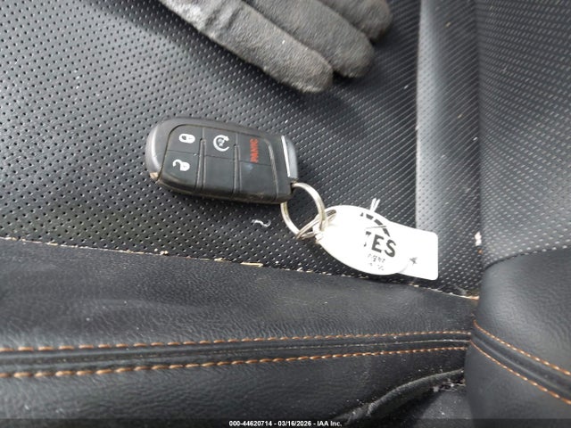 44620714 :رقم المزاد ، 3C4NJDCB9KT596397 vin ، 2019 Jeep Compass Limited 4x4 مزاد بيع