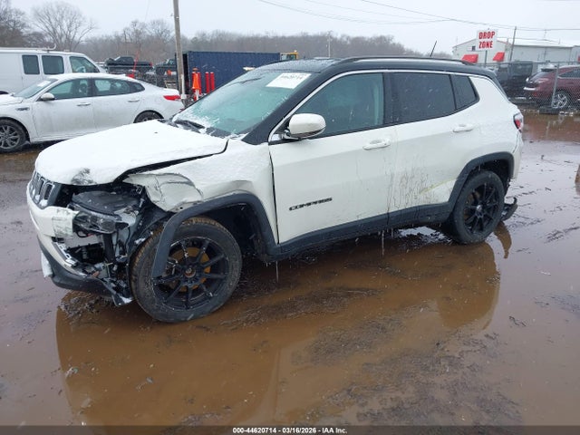 44620714 :رقم المزاد ، 3C4NJDCB9KT596397 vin ، 2019 Jeep Compass Limited 4x4 مزاد بيع