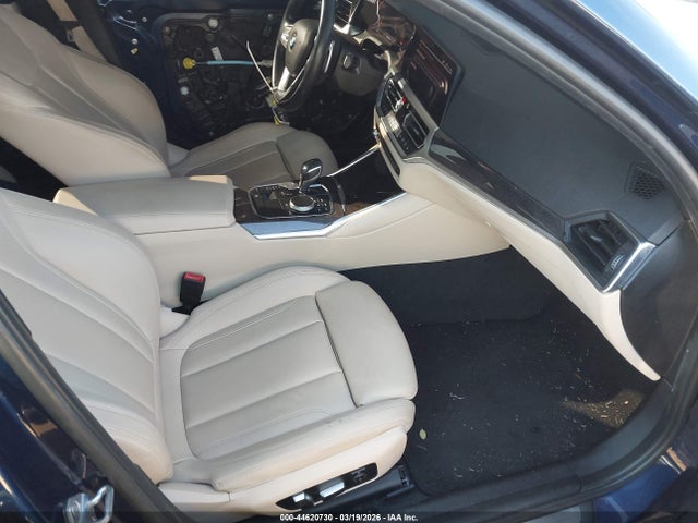 44620730 :رقم المزاد ، WBA5R1C54KAK12287 vin ، 2019 Bmw 330i مزاد بيع