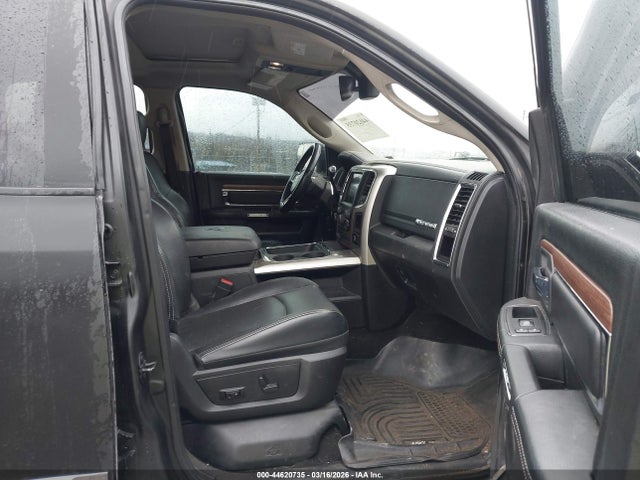 2017 RAM 2500 3C6UR5FLXHG772400 Photo 4
