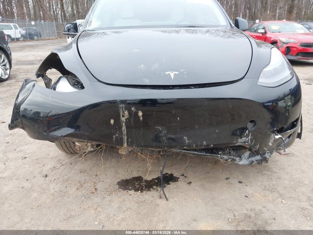 Продажа на аукционе авто 2023 Tesla Model Y Performance Dual Motor All-wheel Drive, vin: 7SAYGDEF0PF881770, номер лота: 44620746