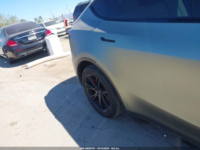 2023 Tesla Model Y Awd/long Range Dual Motor All-wheel Drive მანქანა იყიდება აუქციონზე, vin: 7SAYGDEE2PF615304, აუქციონის ნომერი: 44620751