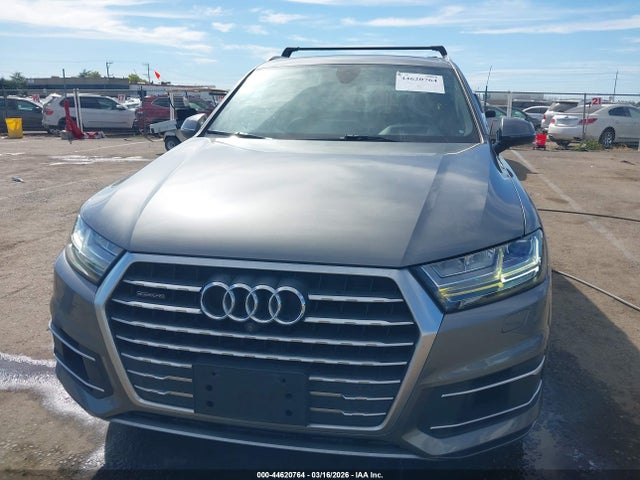 Продаж на аукціоні авто 2017 Audi Q7 3.0t Premium, vin: WA1VAAF7XHD027850, номер лоту: 44620764