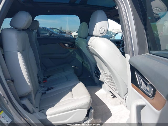 Продаж на аукціоні авто 2017 Audi Q7 3.0t Premium, vin: WA1VAAF7XHD027850, номер лоту: 44620764