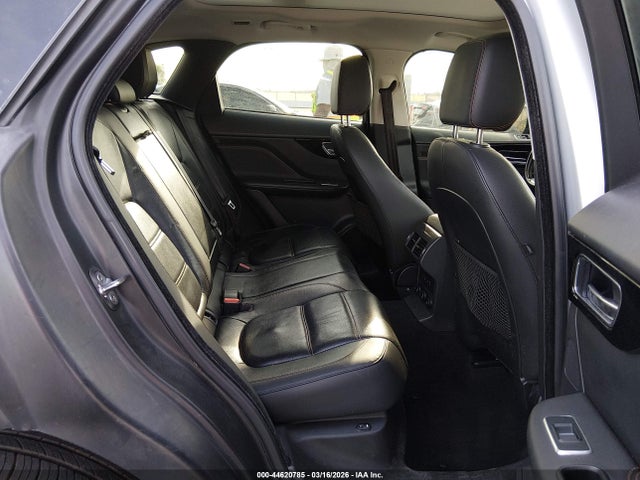 Jaguar F-pace 25t Prestige 2018 SADCK2FX7JA255025 Image 8