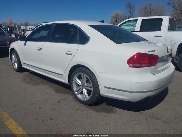 2014 Volkswagen Passat 2.0l Tdi Se მანქანა იყიდება აუქციონზე, vin: 1VWBN7A31EC078687, აუქციონის ნომერი: 44620842
