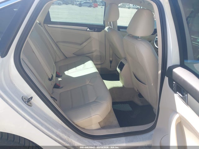 2014 Volkswagen Passat 2.0l Tdi Se მანქანა იყიდება აუქციონზე, vin: 1VWBN7A31EC078687, აუქციონის ნომერი: 44620842