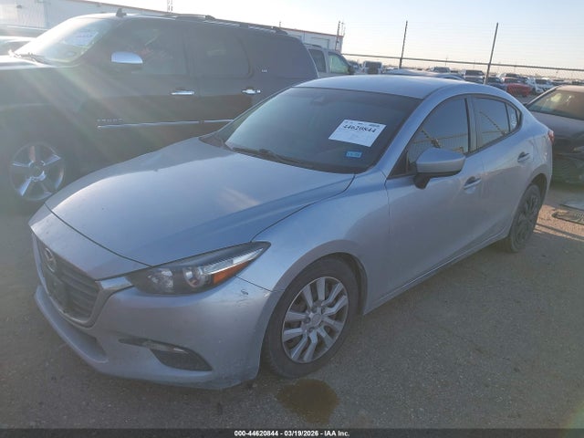 2018 Mazda Mazda3 Sport მანქანა იყიდება აუქციონზე, vin: 3MZBN1U77JM222523, აუქციონის ნომერი: 44620844