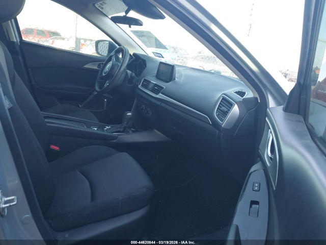 2018 Mazda Mazda3 Sport მანქანა იყიდება აუქციონზე, vin: 3MZBN1U77JM222523, აუქციონის ნომერი: 44620844