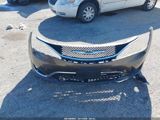 Продаж на аукціоні авто 2017 Chrysler Pacifica Touring-l, vin: 2C4RC1BG3HR794282, номер лоту: 44620937