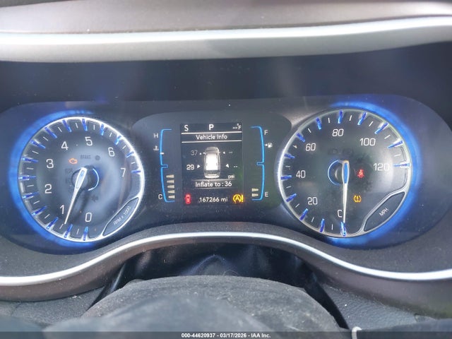 Продаж на аукціоні авто 2017 Chrysler Pacifica Touring-l, vin: 2C4RC1BG3HR794282, номер лоту: 44620937